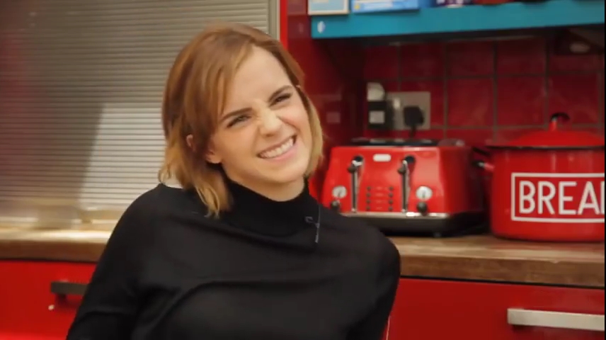 EmmaWatsonFan-nl_2016OurSharedShelf-InCoversationWithCaitlinMoran0923.jpg