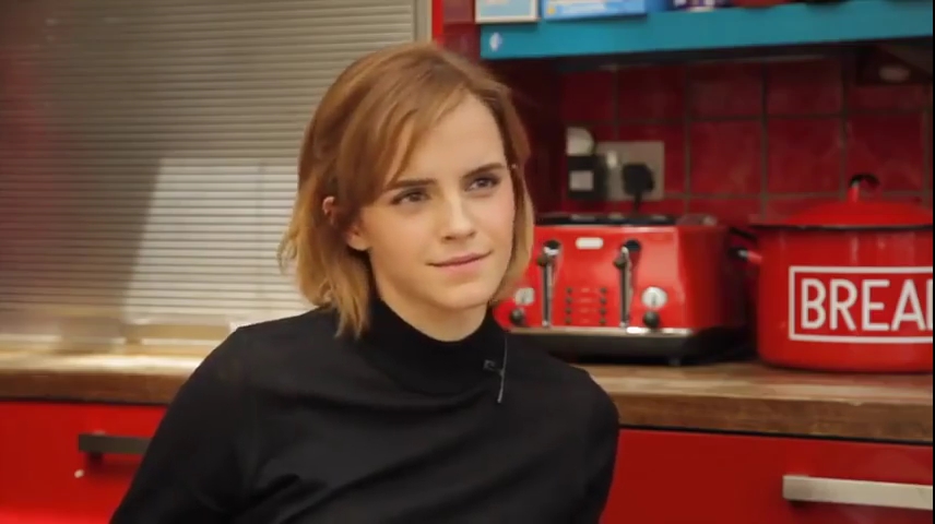 EmmaWatsonFan-nl_2016OurSharedShelf-InCoversationWithCaitlinMoran0951.jpg