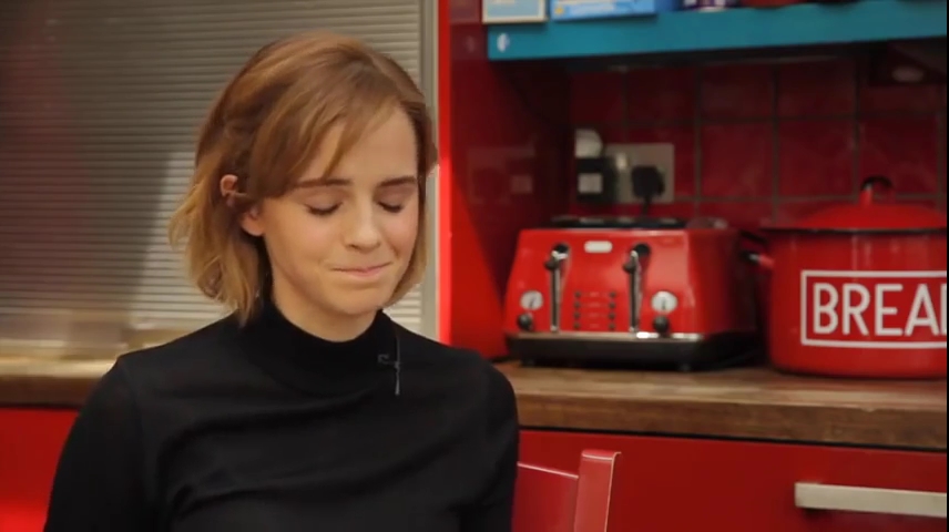 EmmaWatsonFan-nl_2016OurSharedShelf-InCoversationWithCaitlinMoran1063.jpg
