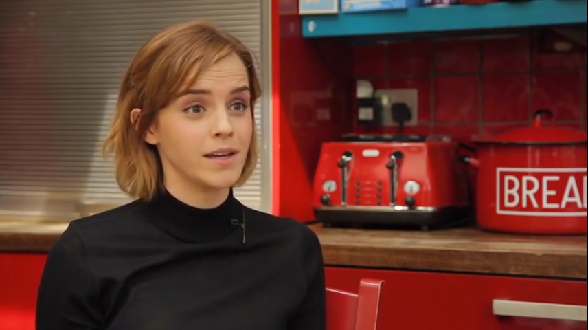 EmmaWatsonFan-nl_2016OurSharedShelf-InCoversationWithCaitlinMoran1127.jpg