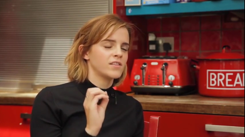 EmmaWatsonFan-nl_2016OurSharedShelf-InCoversationWithCaitlinMoran1137.jpg