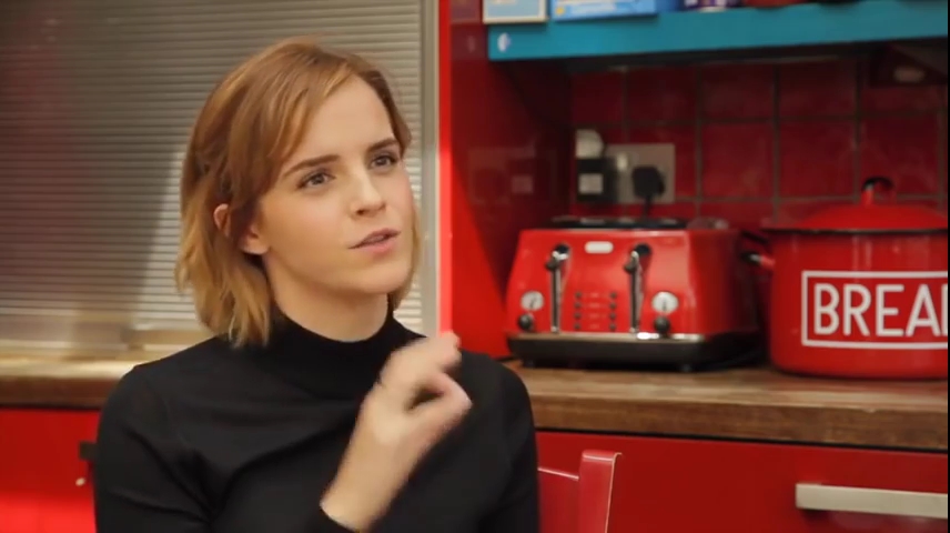 EmmaWatsonFan-nl_2016OurSharedShelf-InCoversationWithCaitlinMoran1140.jpg