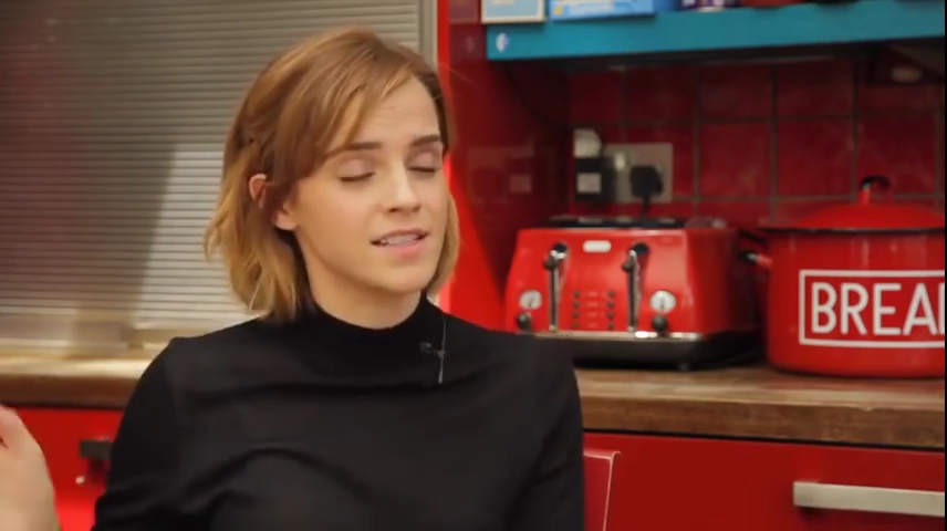 EmmaWatsonFan-nl_2016OurSharedShelf-InCoversationWithCaitlinMoran1145.jpg