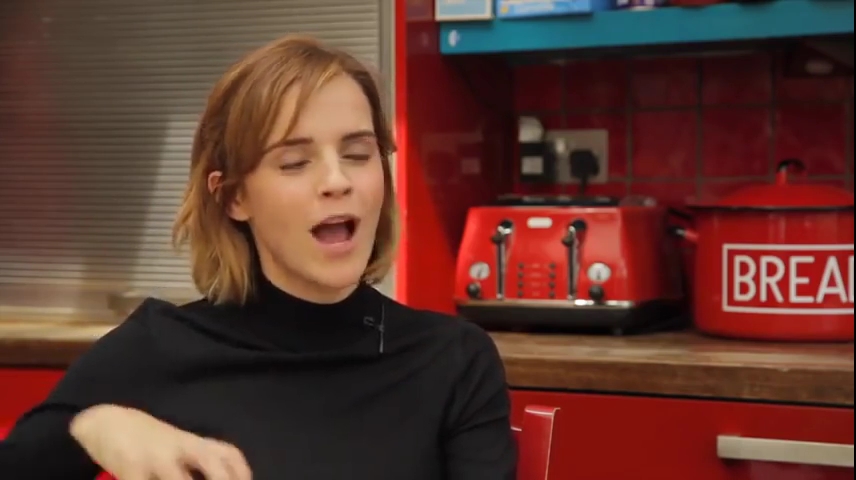 EmmaWatsonFan-nl_2016OurSharedShelf-InCoversationWithCaitlinMoran1278.jpg