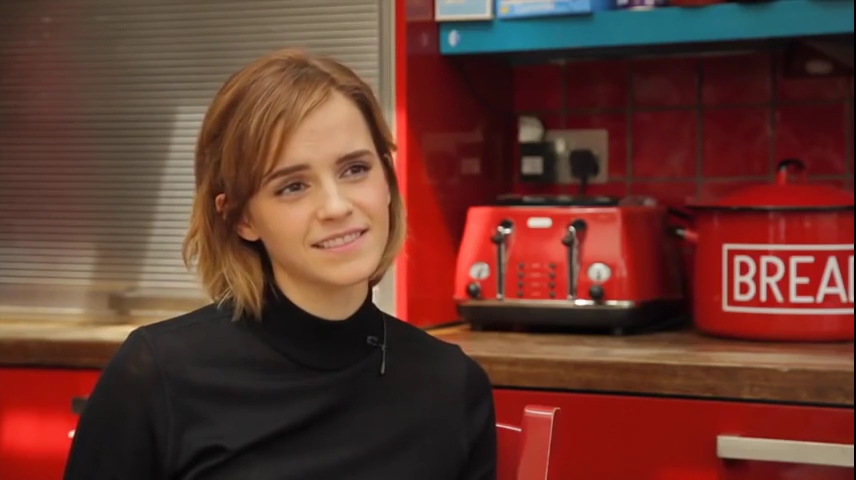 EmmaWatsonFan-nl_2016OurSharedShelf-InCoversationWithCaitlinMoran1426.jpg