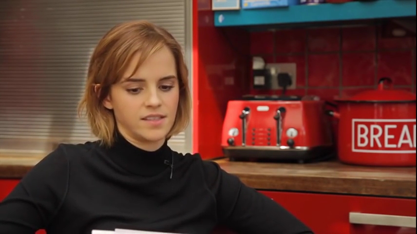 EmmaWatsonFan-nl_2016OurSharedShelf-InCoversationWithCaitlinMoran1490.jpg