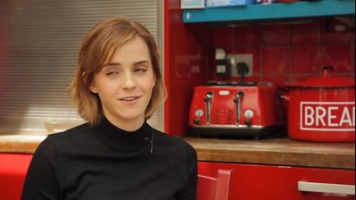 EmmaWatsonFan-nl_2016OurSharedShelf-InCoversationWithCaitlinMoran0181.jpg