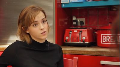 EmmaWatsonFan-nl_2016OurSharedShelf-InCoversationWithCaitlinMoran0205.jpg