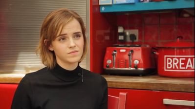 EmmaWatsonFan-nl_2016OurSharedShelf-InCoversationWithCaitlinMoran0414.jpg