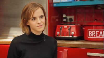 EmmaWatsonFan-nl_2016OurSharedShelf-InCoversationWithCaitlinMoran0467.jpg