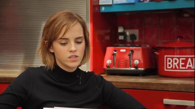 EmmaWatsonFan-nl_2016OurSharedShelf-InCoversationWithCaitlinMoran1492.jpg