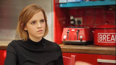 EmmaWatsonFan-nl_2016OurSharedShelf-InCoversationWithCaitlinMoran1663.jpg