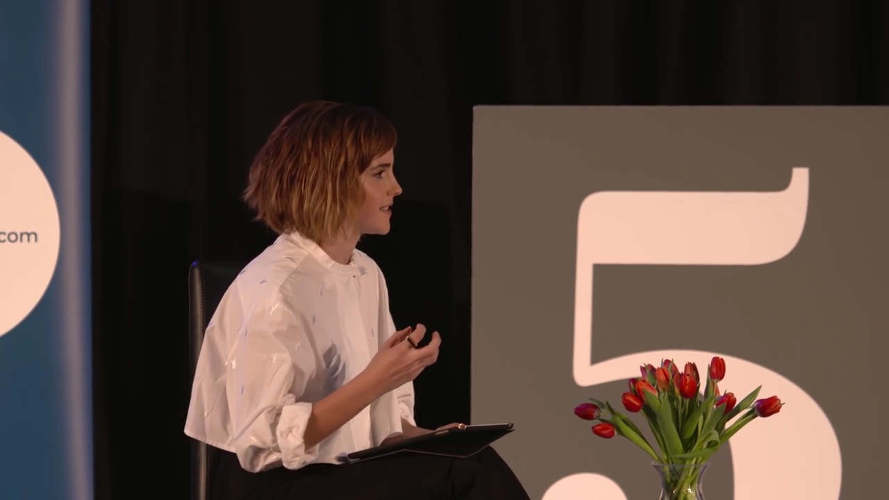 EmmaWatsonFan-nl_2016OurSharedShelf-InCoversationWithGloriaSteinem0052.jpg
