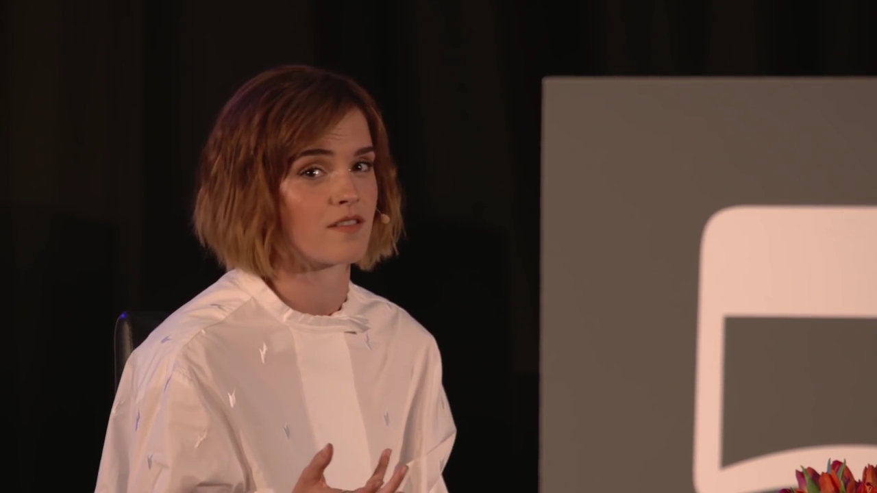 EmmaWatsonFan-nl_2016OurSharedShelf-InCoversationWithGloriaSteinem0169.jpg