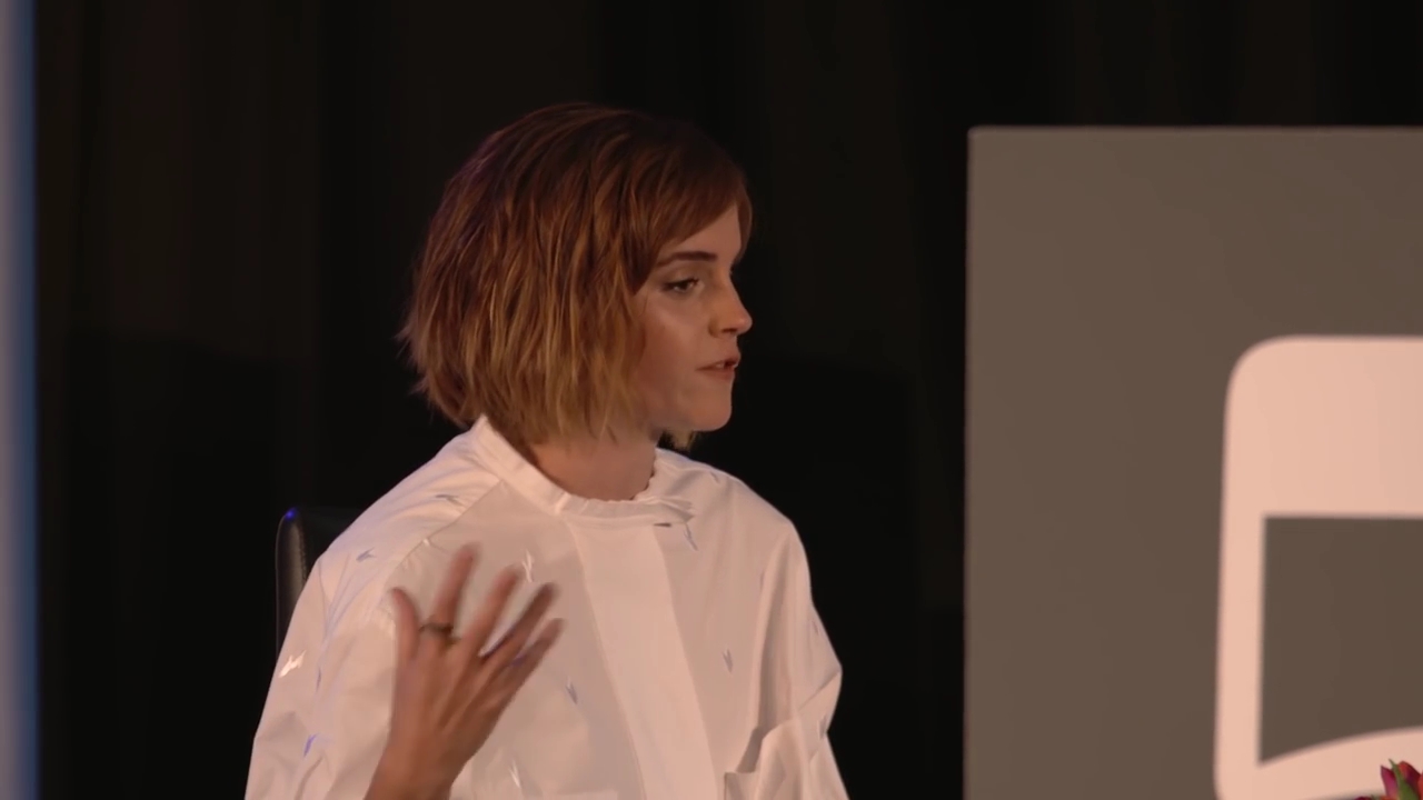 EmmaWatsonFan-nl_2016OurSharedShelf-InCoversationWithGloriaSteinem0538.jpg