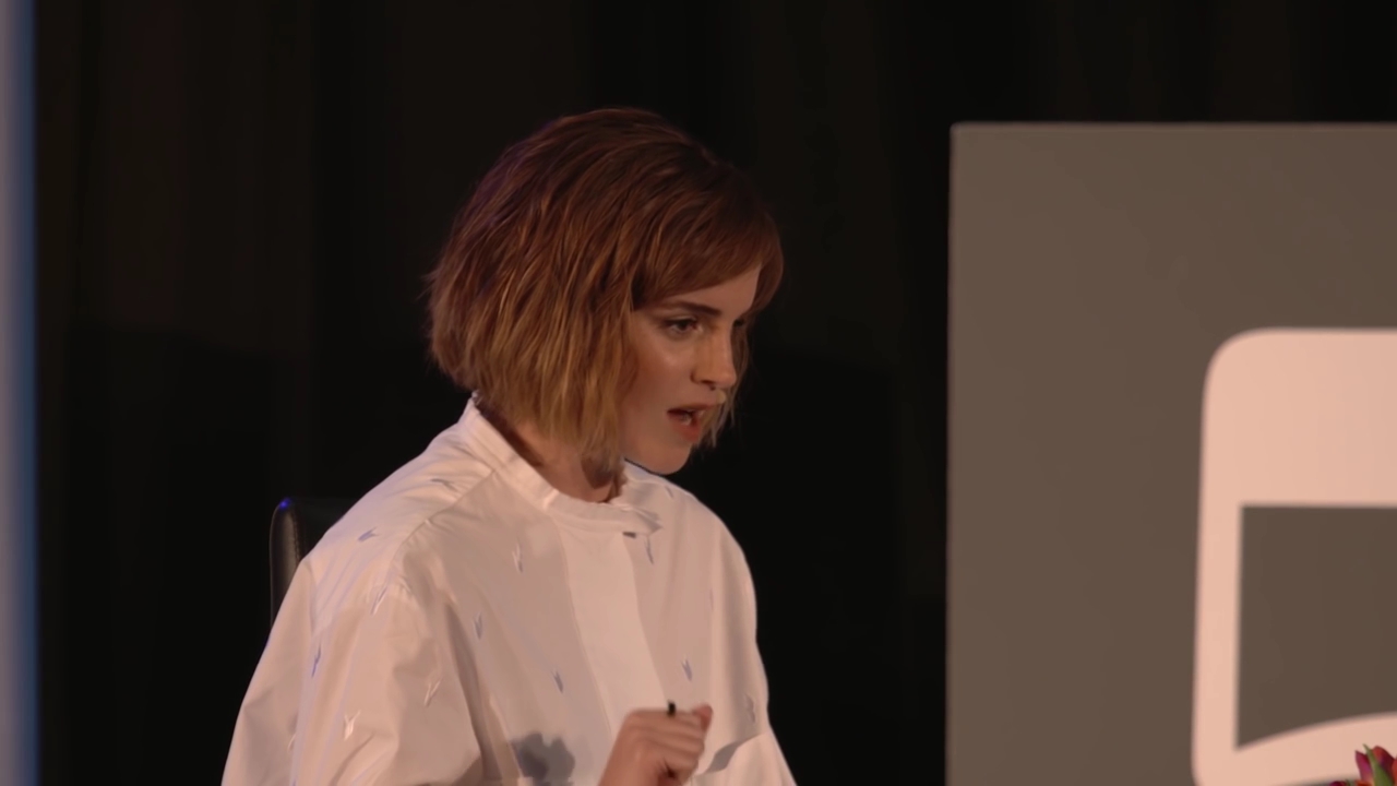 EmmaWatsonFan-nl_2016OurSharedShelf-InCoversationWithGloriaSteinem0658.jpg
