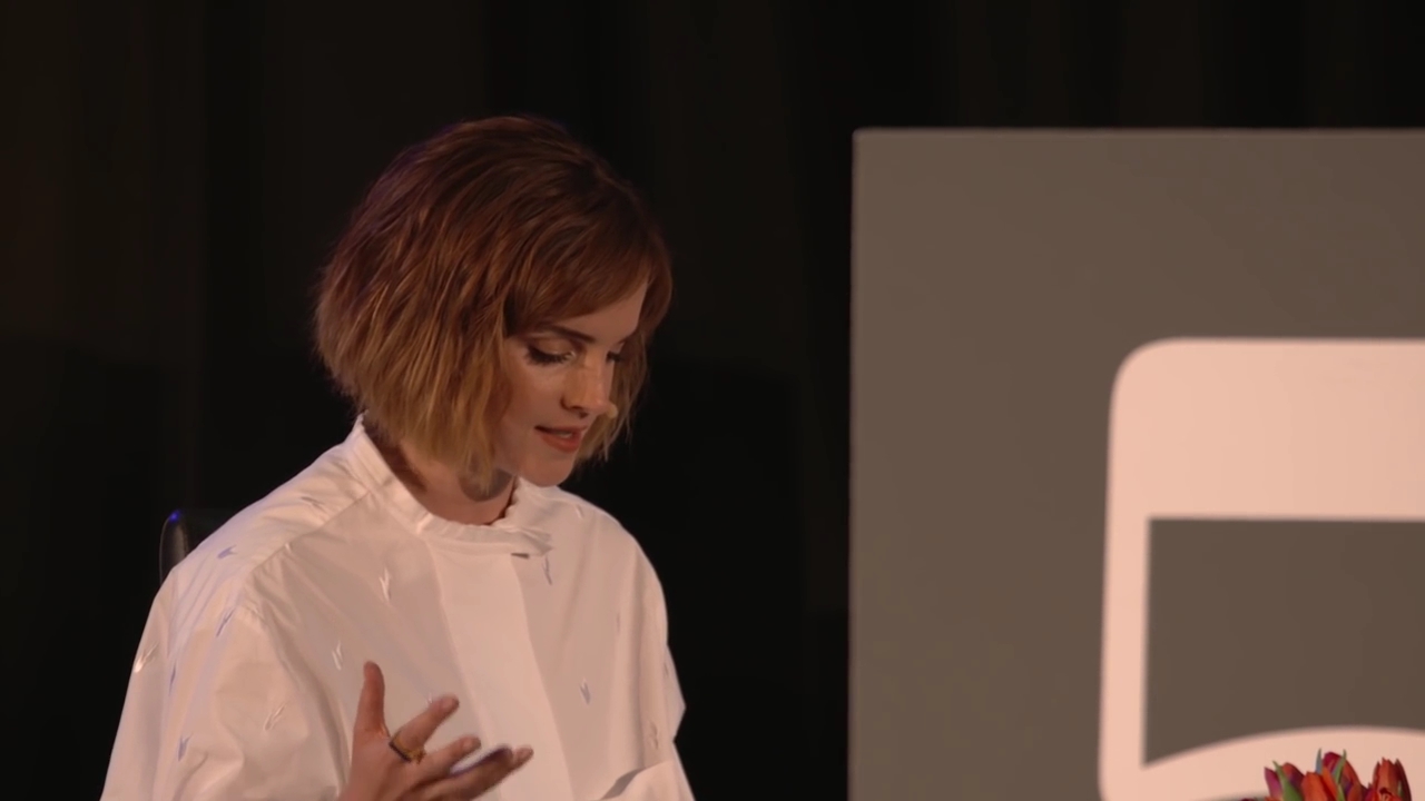 EmmaWatsonFan-nl_2016OurSharedShelf-InCoversationWithGloriaSteinem0912.jpg