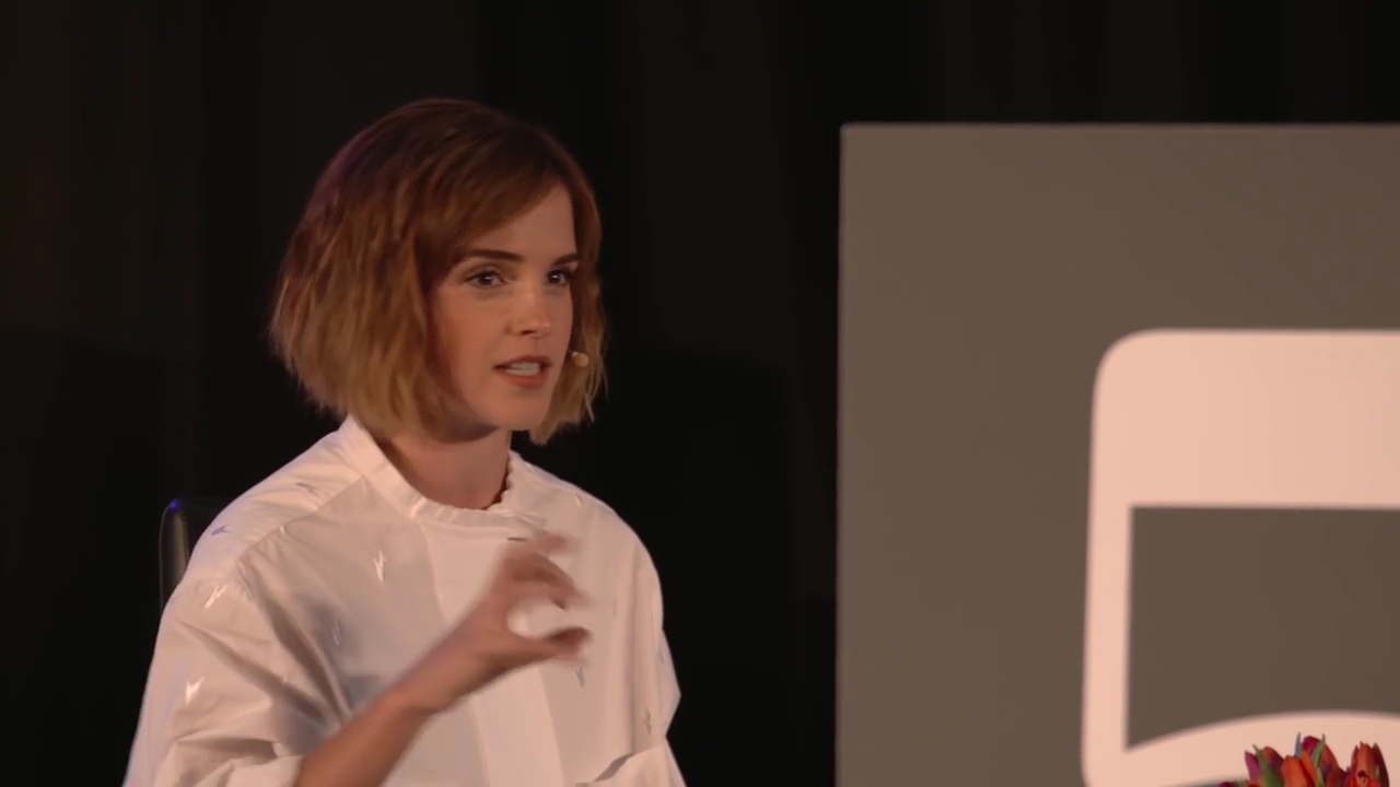 EmmaWatsonFan-nl_2016OurSharedShelf-InCoversationWithGloriaSteinem0919.jpg