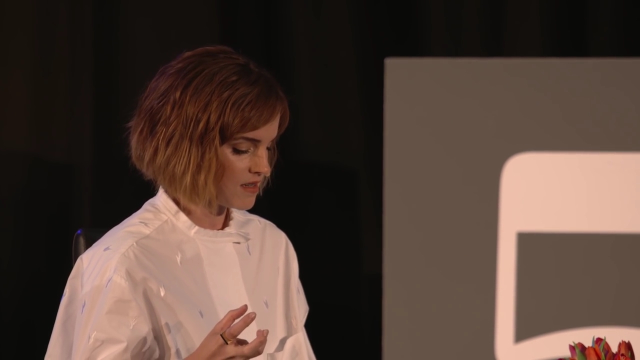 EmmaWatsonFan-nl_2016OurSharedShelf-InCoversationWithGloriaSteinem0928.jpg