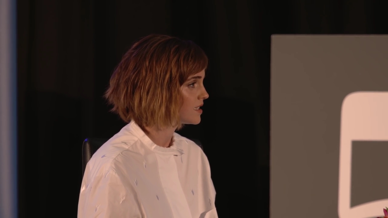 EmmaWatsonFan-nl_2016OurSharedShelf-InCoversationWithGloriaSteinem1259.jpg
