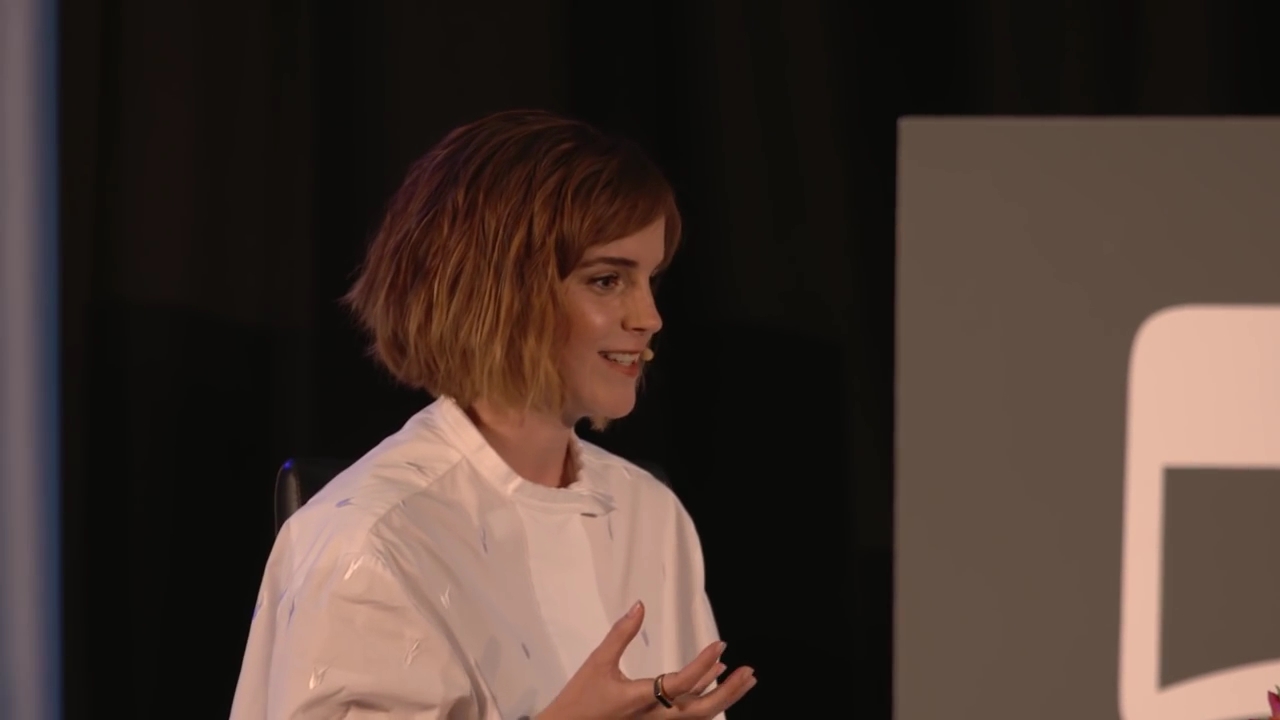 EmmaWatsonFan-nl_2016OurSharedShelf-InCoversationWithGloriaSteinem1312.jpg