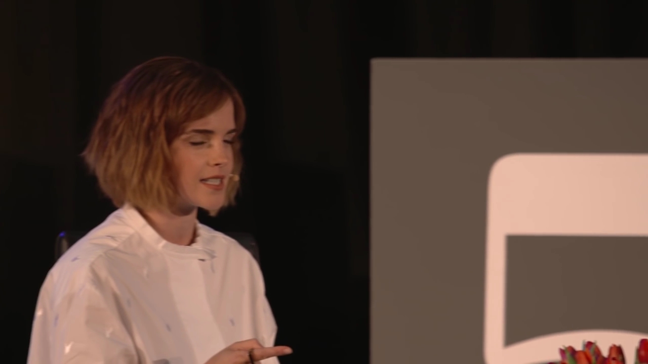 EmmaWatsonFan-nl_2016OurSharedShelf-InCoversationWithGloriaSteinem1414.jpg