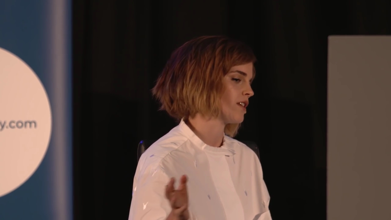 EmmaWatsonFan-nl_2016OurSharedShelf-InCoversationWithGloriaSteinem1417.jpg