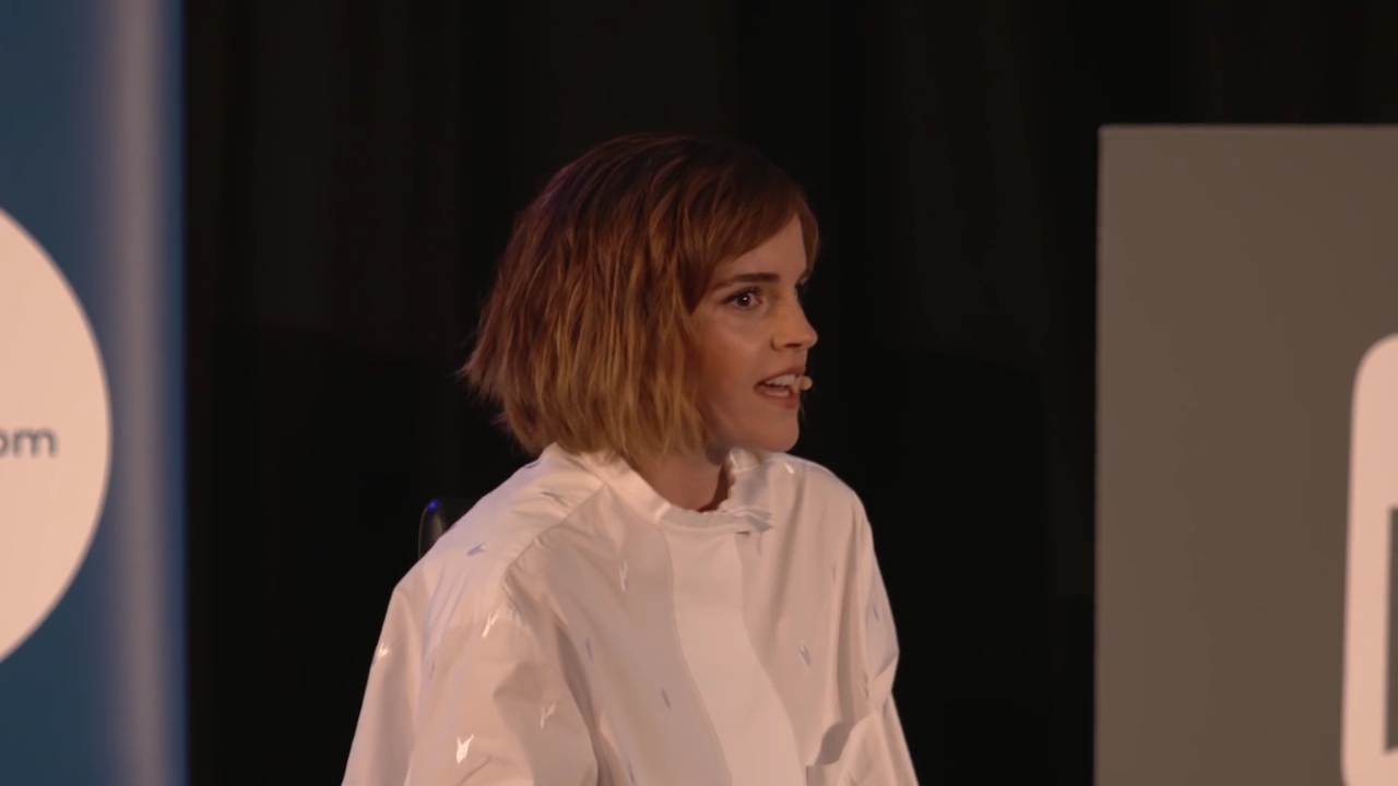 EmmaWatsonFan-nl_2016OurSharedShelf-InCoversationWithGloriaSteinem1439.jpg