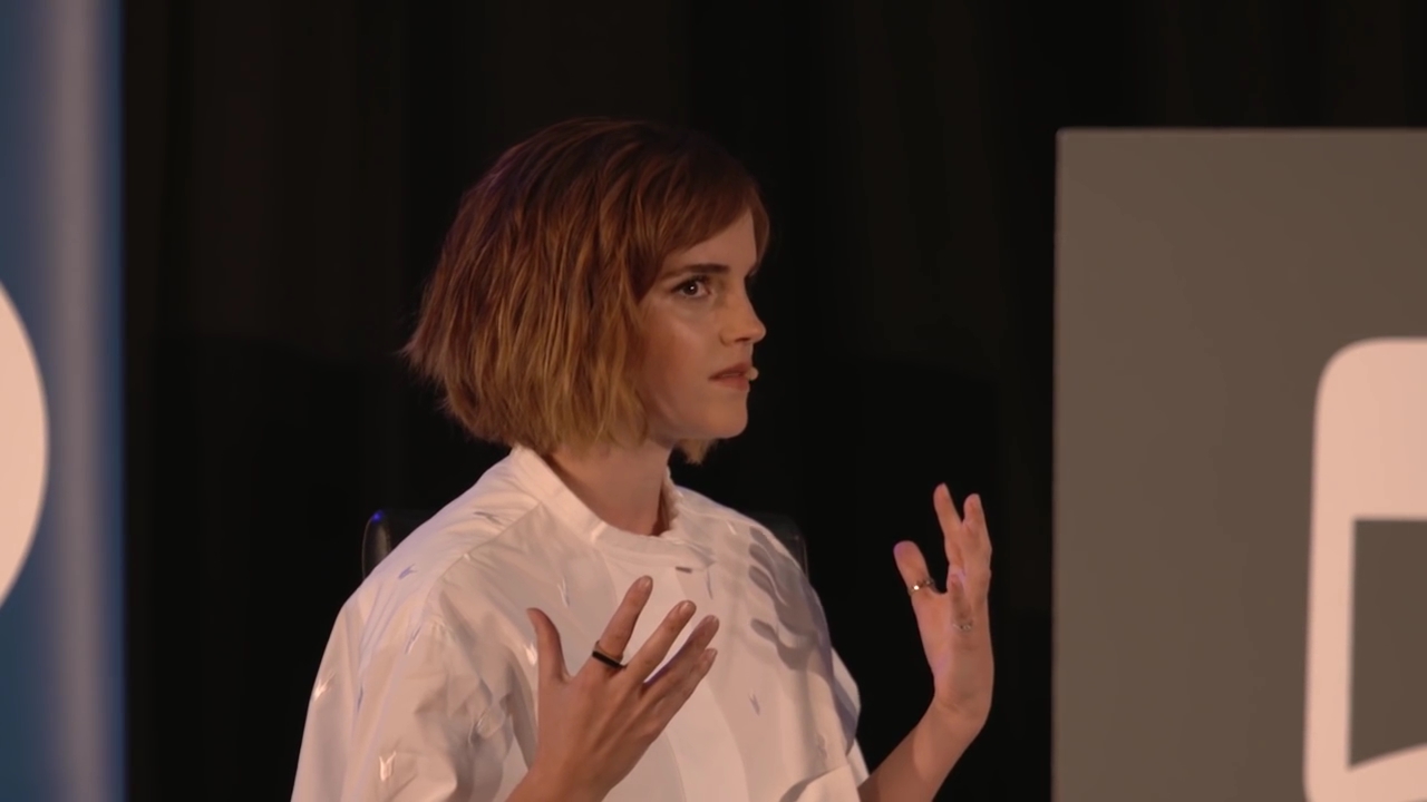 EmmaWatsonFan-nl_2016OurSharedShelf-InCoversationWithGloriaSteinem1633.jpg