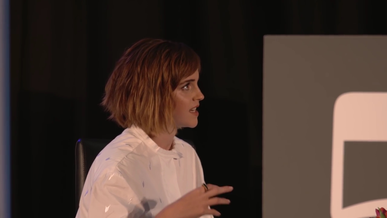 EmmaWatsonFan-nl_2016OurSharedShelf-InCoversationWithGloriaSteinem1811.jpg