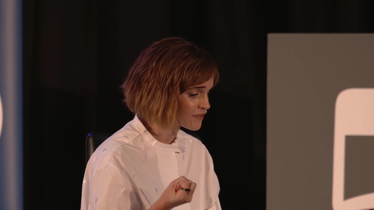 EmmaWatsonFan-nl_2016OurSharedShelf-InCoversationWithGloriaSteinem2376.jpg