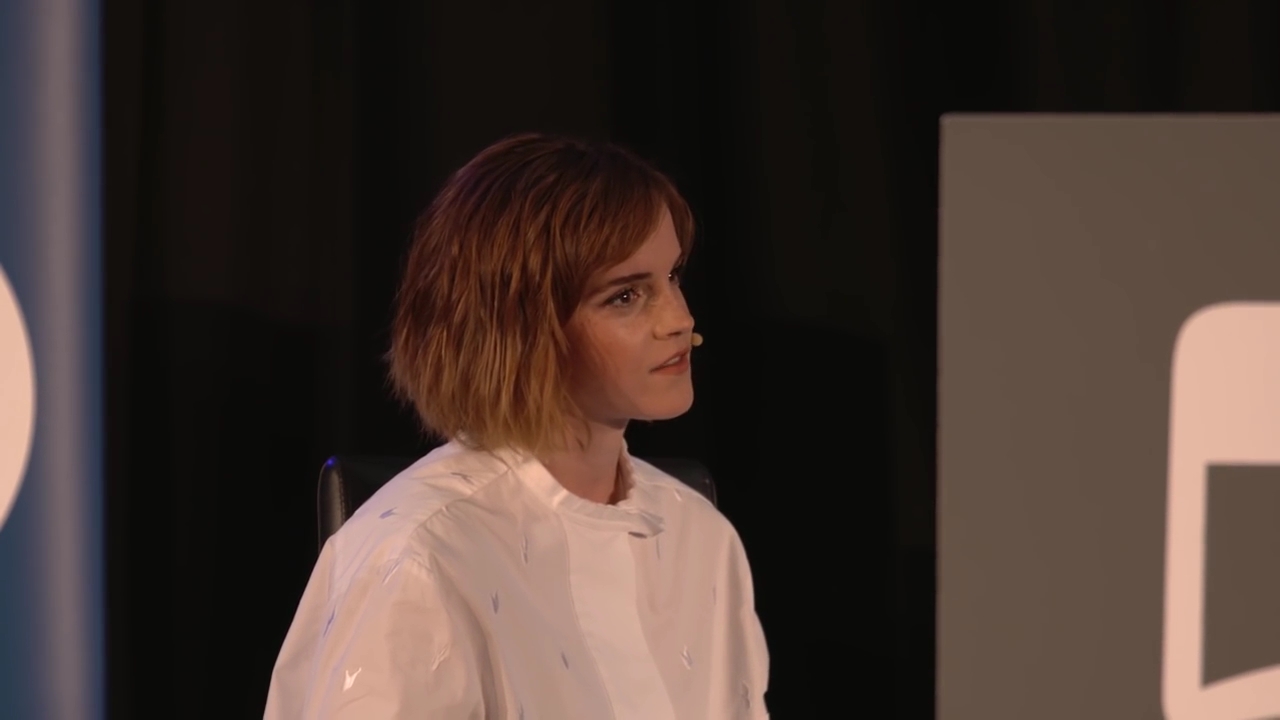 EmmaWatsonFan-nl_2016OurSharedShelf-InCoversationWithGloriaSteinem3086.jpg
