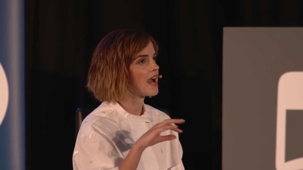EmmaWatsonFan-nl_2016OurSharedShelf-InCoversationWithGloriaSteinem3126.jpg