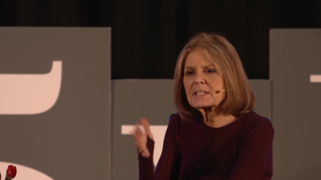 EmmaWatsonFan-nl_2016OurSharedShelf-InCoversationWithGloriaSteinem3260.jpg