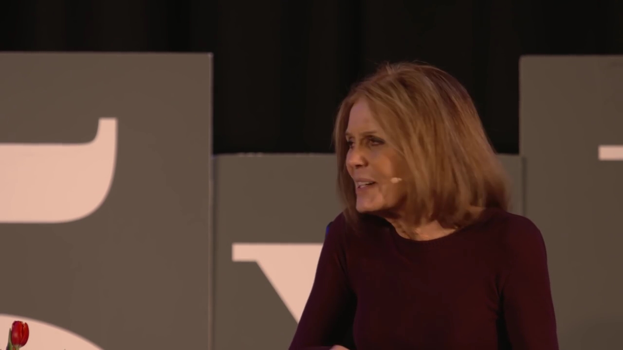 EmmaWatsonFan-nl_2016OurSharedShelf-InCoversationWithGloriaSteinem3292.jpg