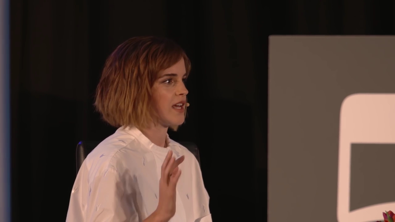 EmmaWatsonFan-nl_2016OurSharedShelf-InCoversationWithGloriaSteinem3357.jpg