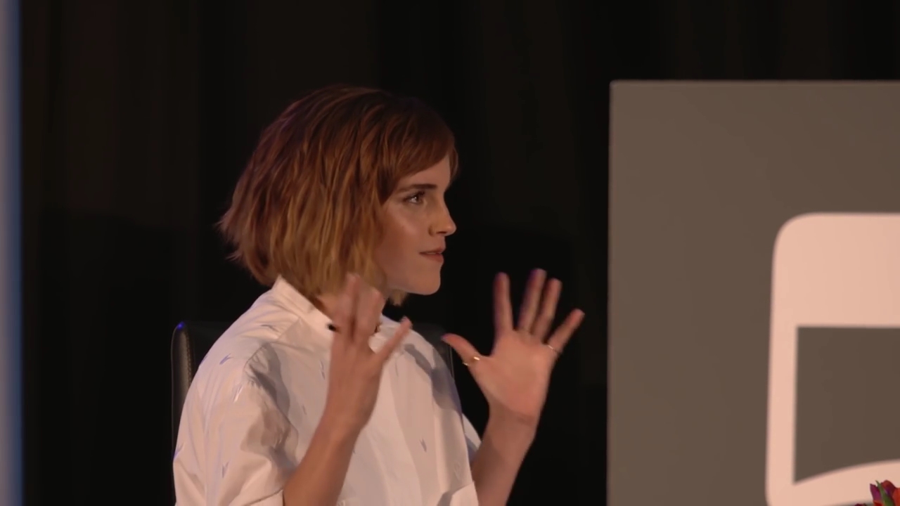 EmmaWatsonFan-nl_2016OurSharedShelf-InCoversationWithGloriaSteinem3367.jpg
