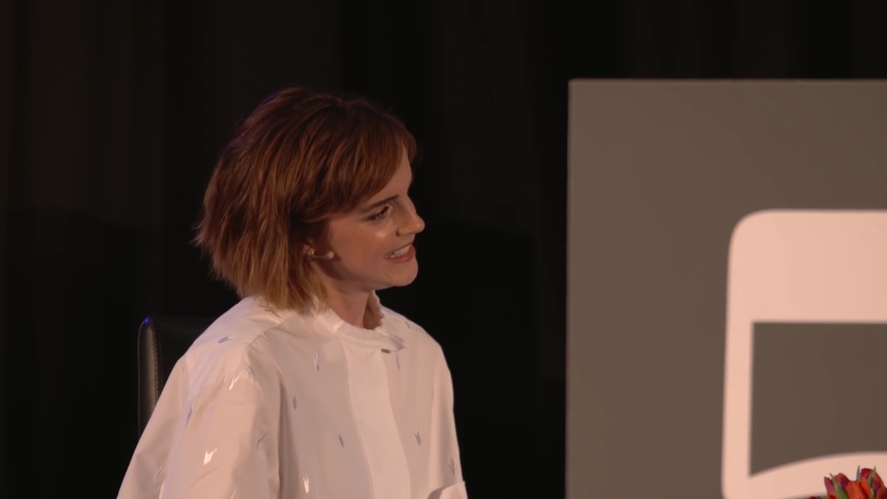 EmmaWatsonFan-nl_2016OurSharedShelf-InCoversationWithGloriaSteinem3687.jpg