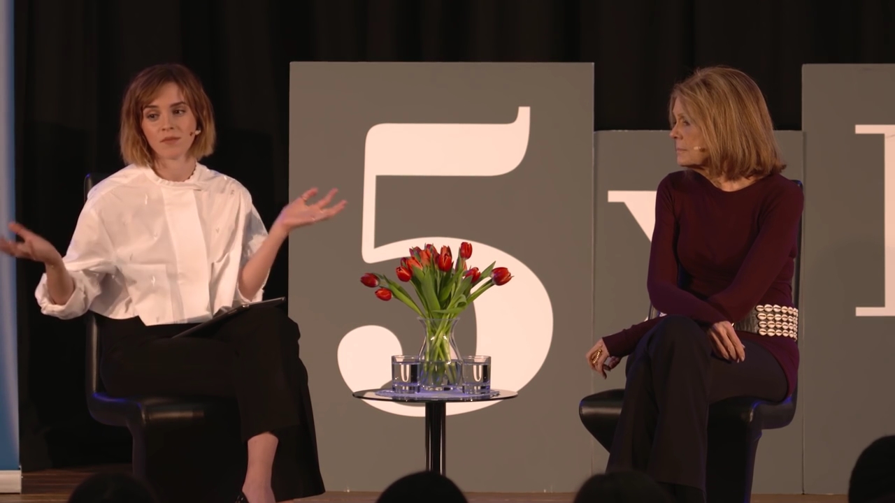 EmmaWatsonFan-nl_2016OurSharedShelf-InCoversationWithGloriaSteinem4447.jpg