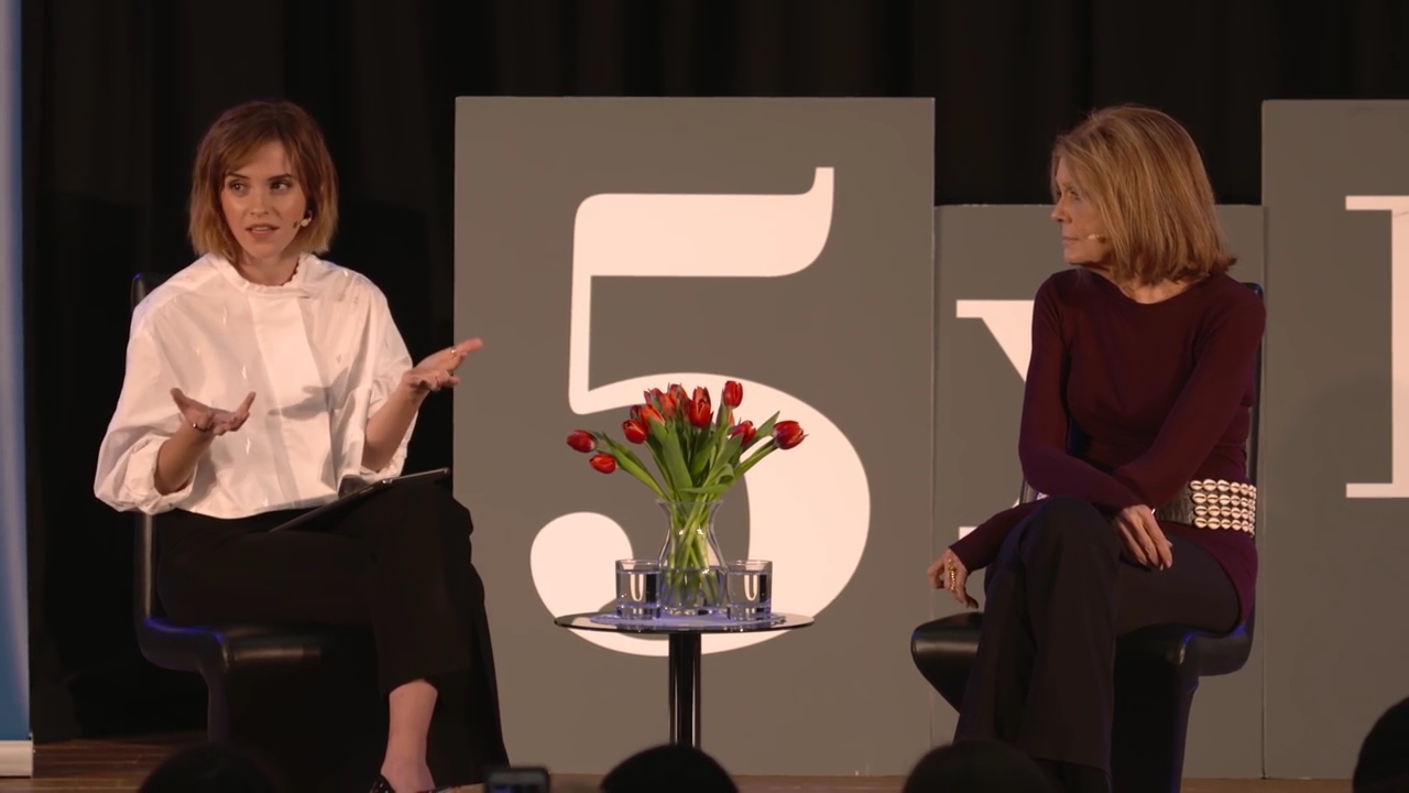 EmmaWatsonFan-nl_2016OurSharedShelf-InCoversationWithGloriaSteinem4455.jpg