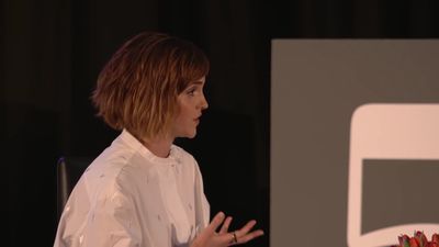 EmmaWatsonFan-nl_2016OurSharedShelf-InCoversationWithGloriaSteinem0197.jpg