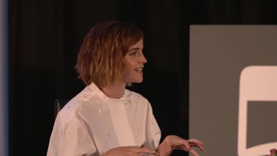 EmmaWatsonFan-nl_2016OurSharedShelf-InCoversationWithGloriaSteinem0496.jpg