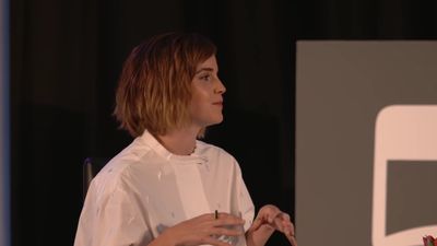 EmmaWatsonFan-nl_2016OurSharedShelf-InCoversationWithGloriaSteinem0497.jpg