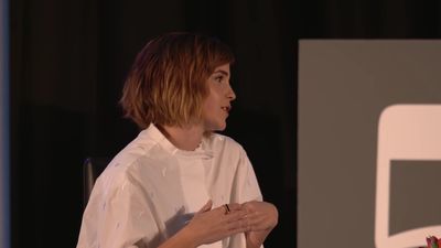 EmmaWatsonFan-nl_2016OurSharedShelf-InCoversationWithGloriaSteinem0499.jpg