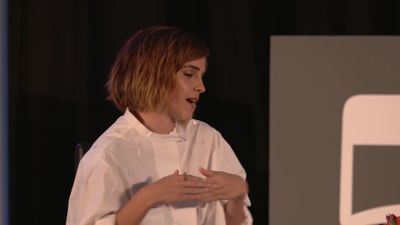 EmmaWatsonFan-nl_2016OurSharedShelf-InCoversationWithGloriaSteinem0500.jpg