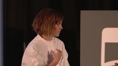 EmmaWatsonFan-nl_2016OurSharedShelf-InCoversationWithGloriaSteinem0532.jpg