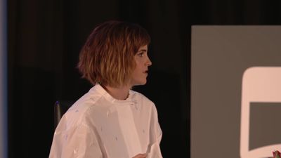 EmmaWatsonFan-nl_2016OurSharedShelf-InCoversationWithGloriaSteinem0553.jpg