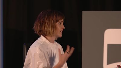 EmmaWatsonFan-nl_2016OurSharedShelf-InCoversationWithGloriaSteinem0645.jpg