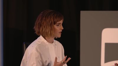 EmmaWatsonFan-nl_2016OurSharedShelf-InCoversationWithGloriaSteinem0660.jpg