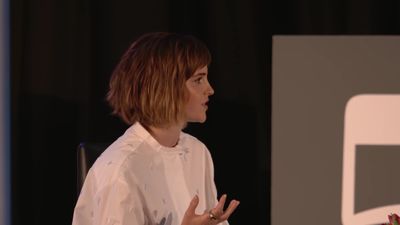 EmmaWatsonFan-nl_2016OurSharedShelf-InCoversationWithGloriaSteinem0665.jpg